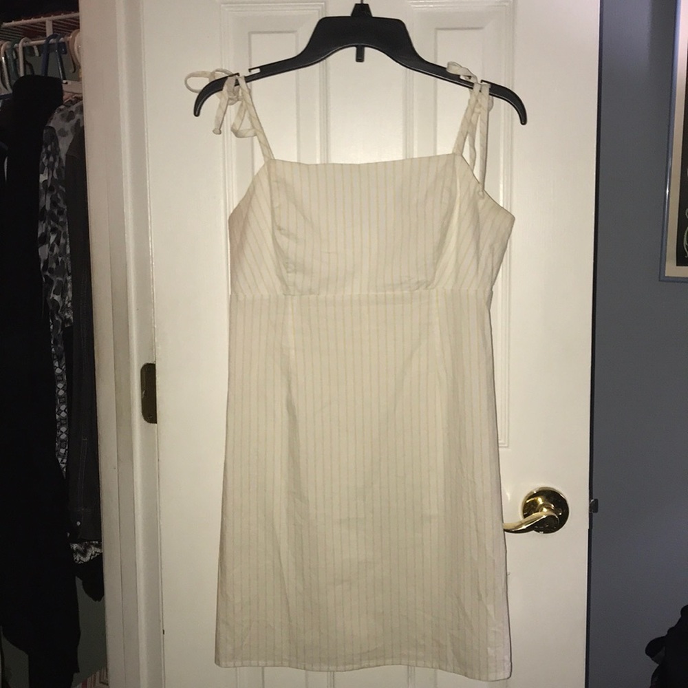 Lottie Moss yellow & white stripped dress!